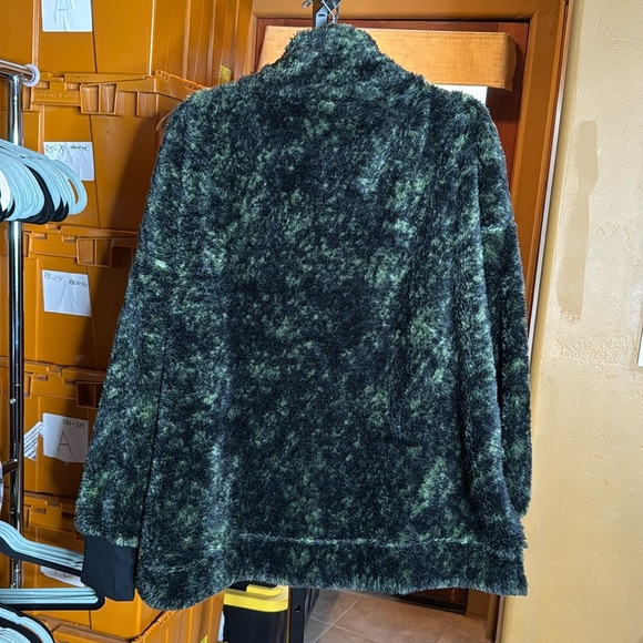 NWT LuLaRoe Nancy Half Zip Pullover SO SOFT Green Black Size Large - Picture 10 of 11